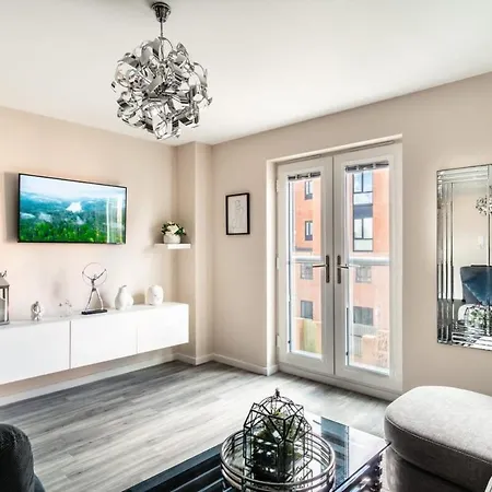 Spacious & Bright 2 Bed Apartment In Manchester Exterior photo