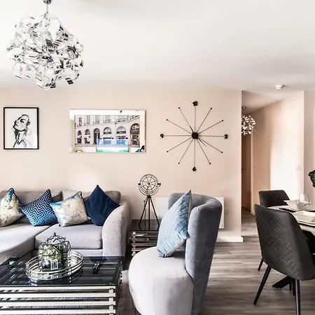 Spacious & Bright 2 Bed Apartment In Manchester Exterior photo